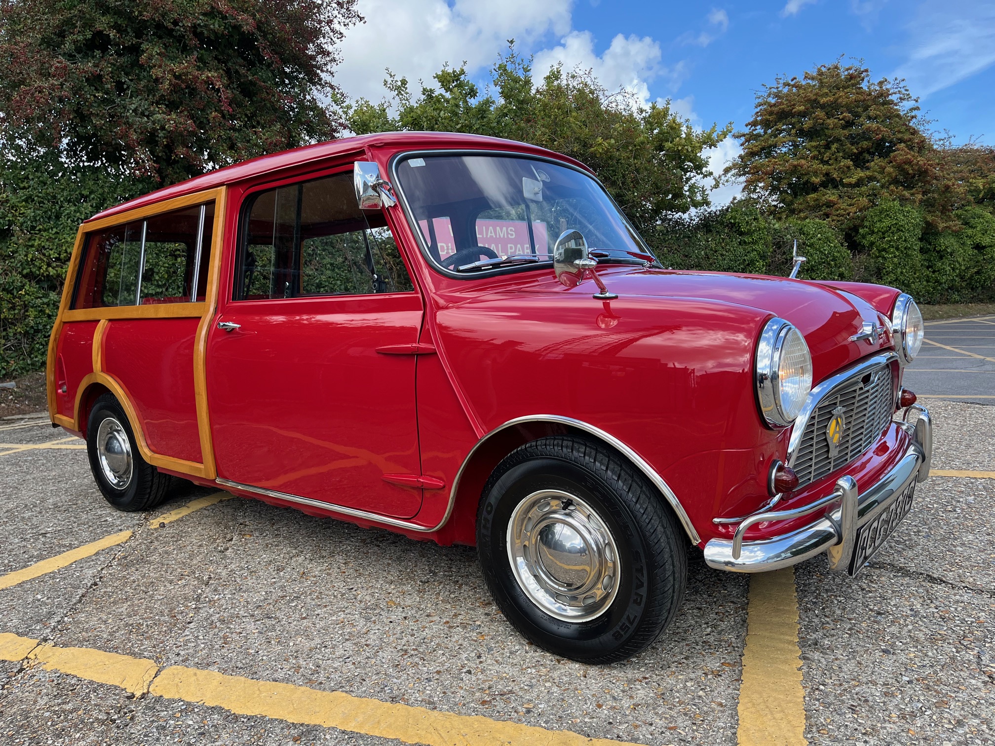 1965 Morris Mini Traveller Super De Luxe. MK1. 850cc. Tartan Red. Matching numbers. Royal provenance. Stunning.