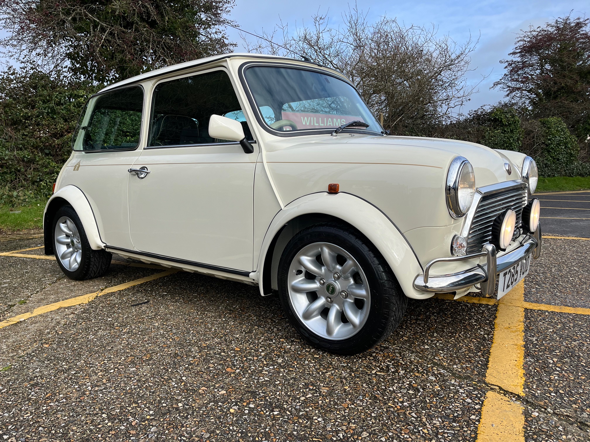 1999 Rover Mini 40 LE. 1275 MPi. Old English White. Only 6 thousand miles & 2 owners. One of 50 produced. Stunning condition.