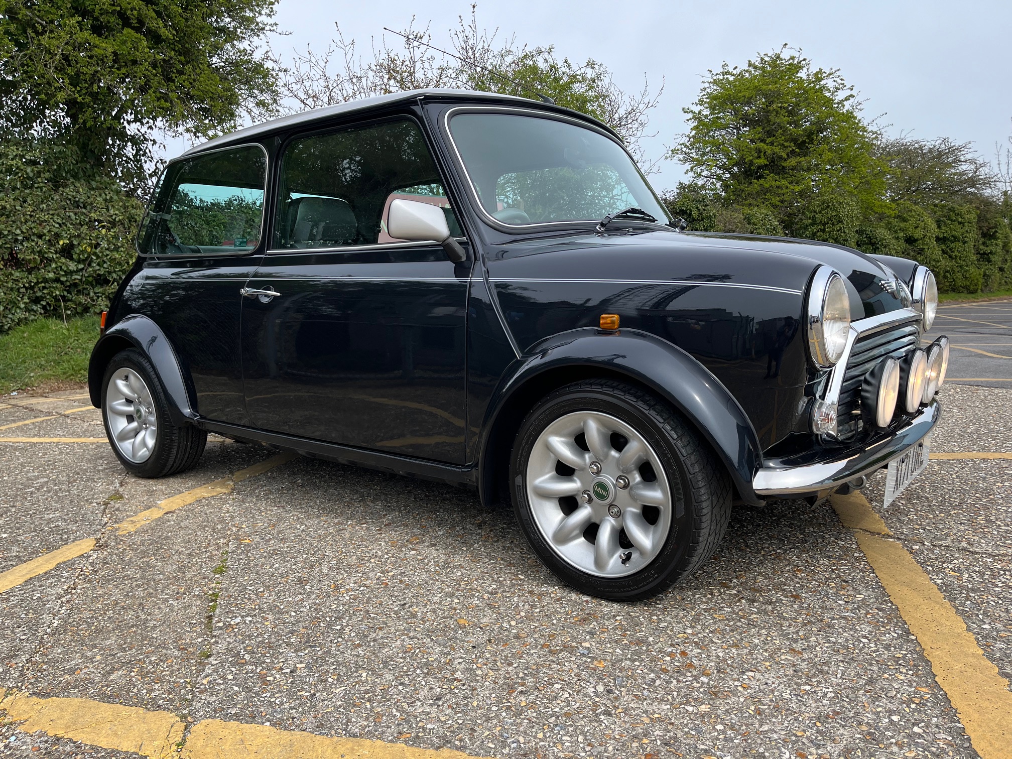 2000 Rover Mini Cooper Sport. 1275cc, MPI. Metallic Anthracite. Low mileage. FSH. Ready to be enjoyed.