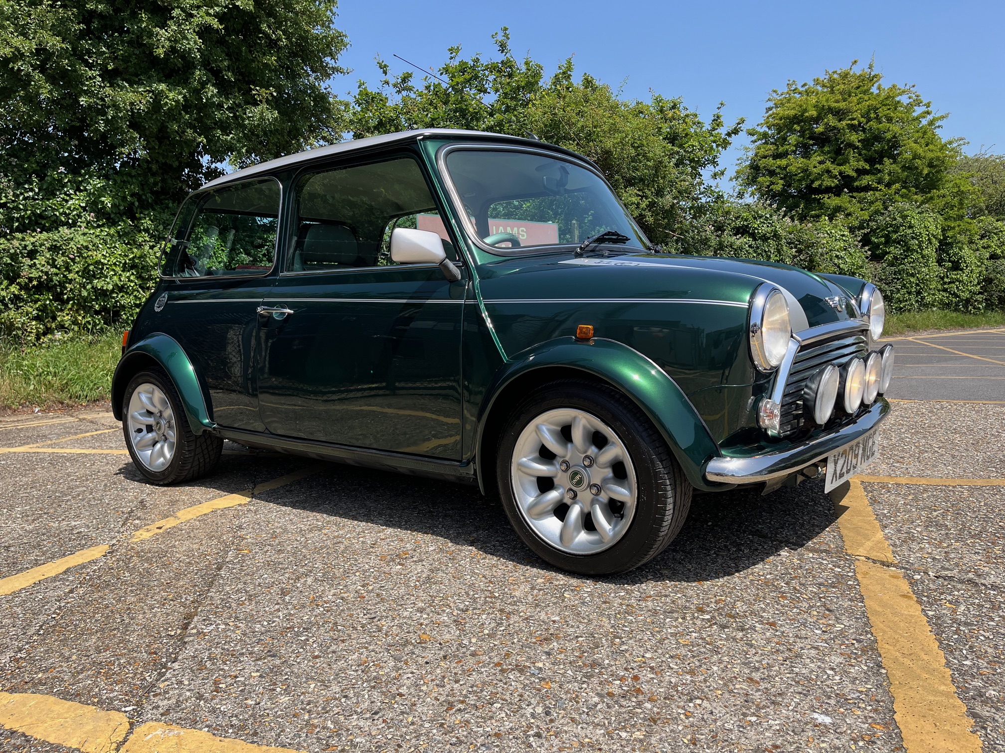 2000 Rover Mini Cooper Sport. 1275cc. MPi. British Racing Green. Only 2 owners. Service History. Stunning.