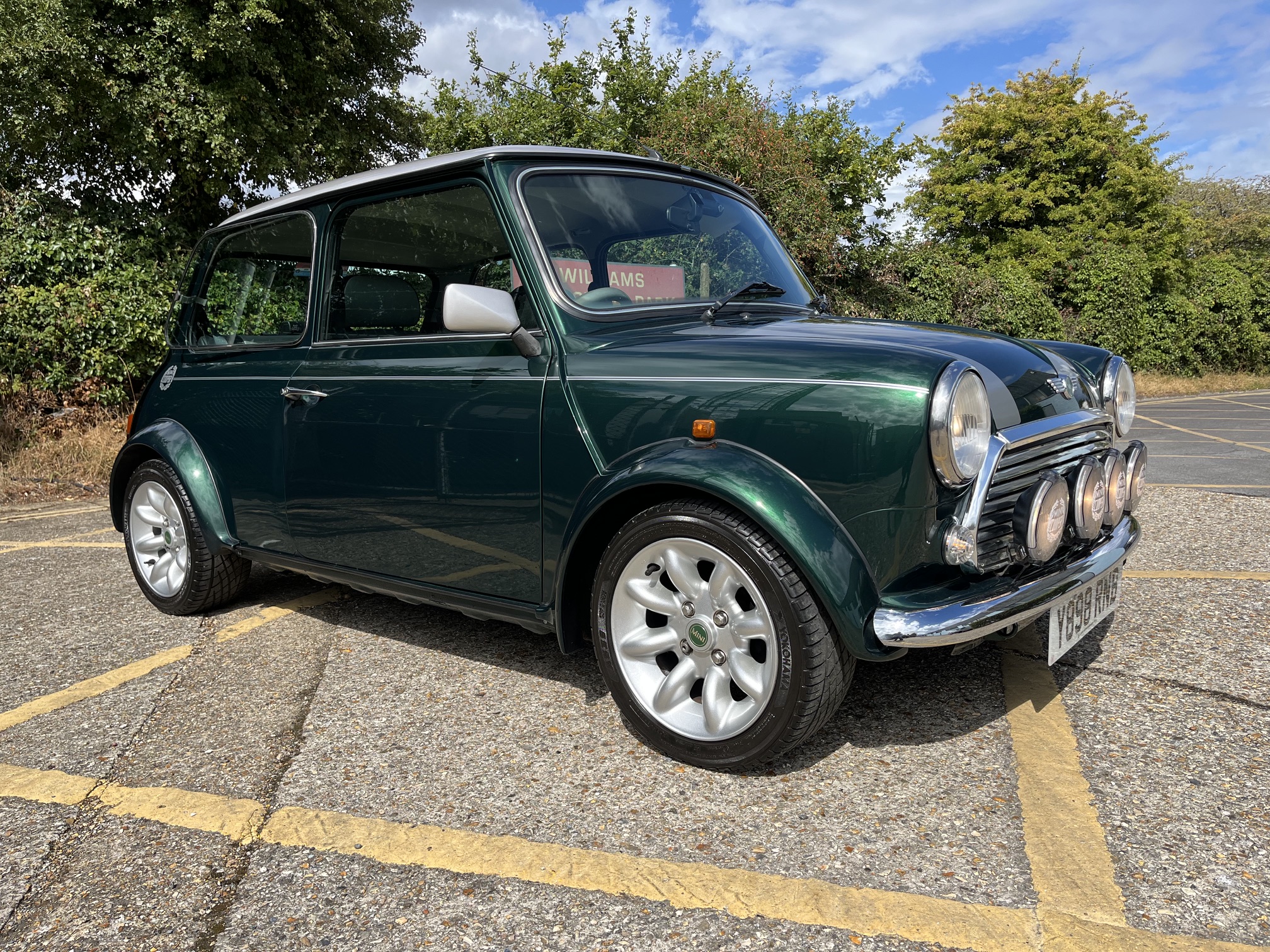 2001 Rover Mini Cooper Sport 500. 1275cc. MPI. British Racing Green. FSH. Number 375. Very rare and ready to be enjoyed.