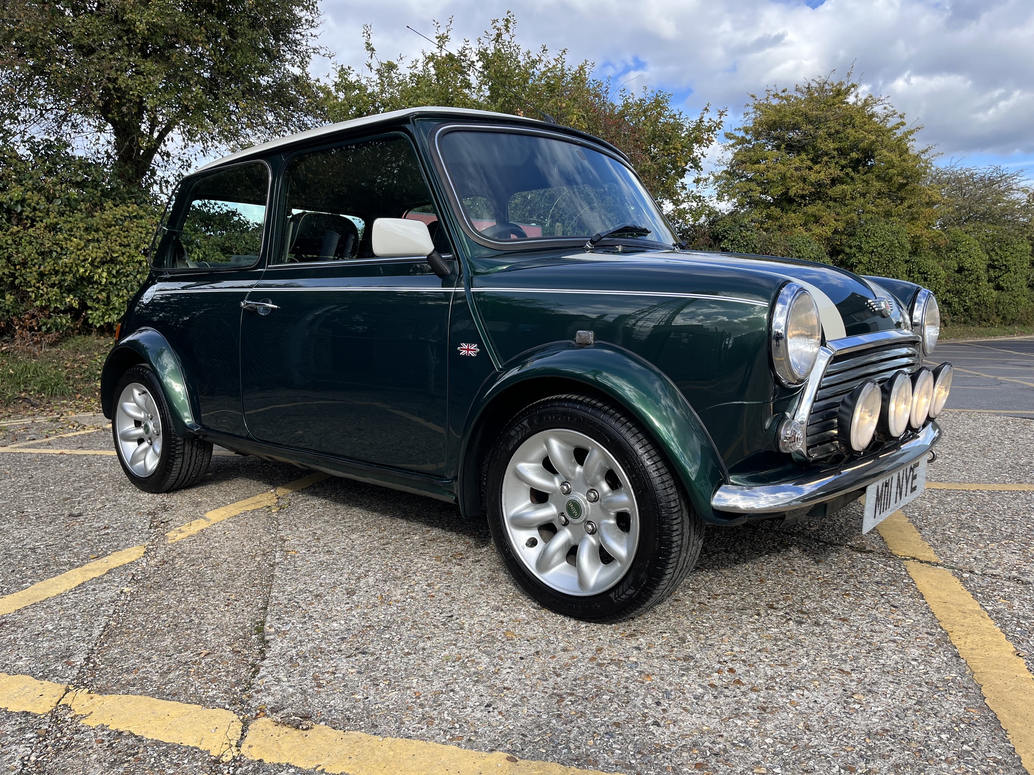 1999 Rover Mini Cooper Sportspack. 1275cc. MPi. British Racing Green. Full Leather. FSH. Awesome.